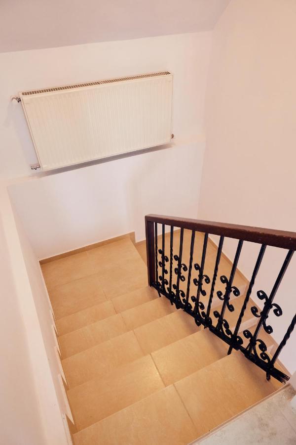 Apartament Modern Braşov Exteriör bild