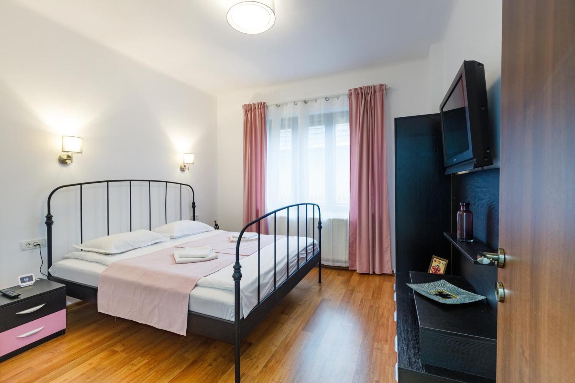 Apartament Modern Braşov Exteriör bild