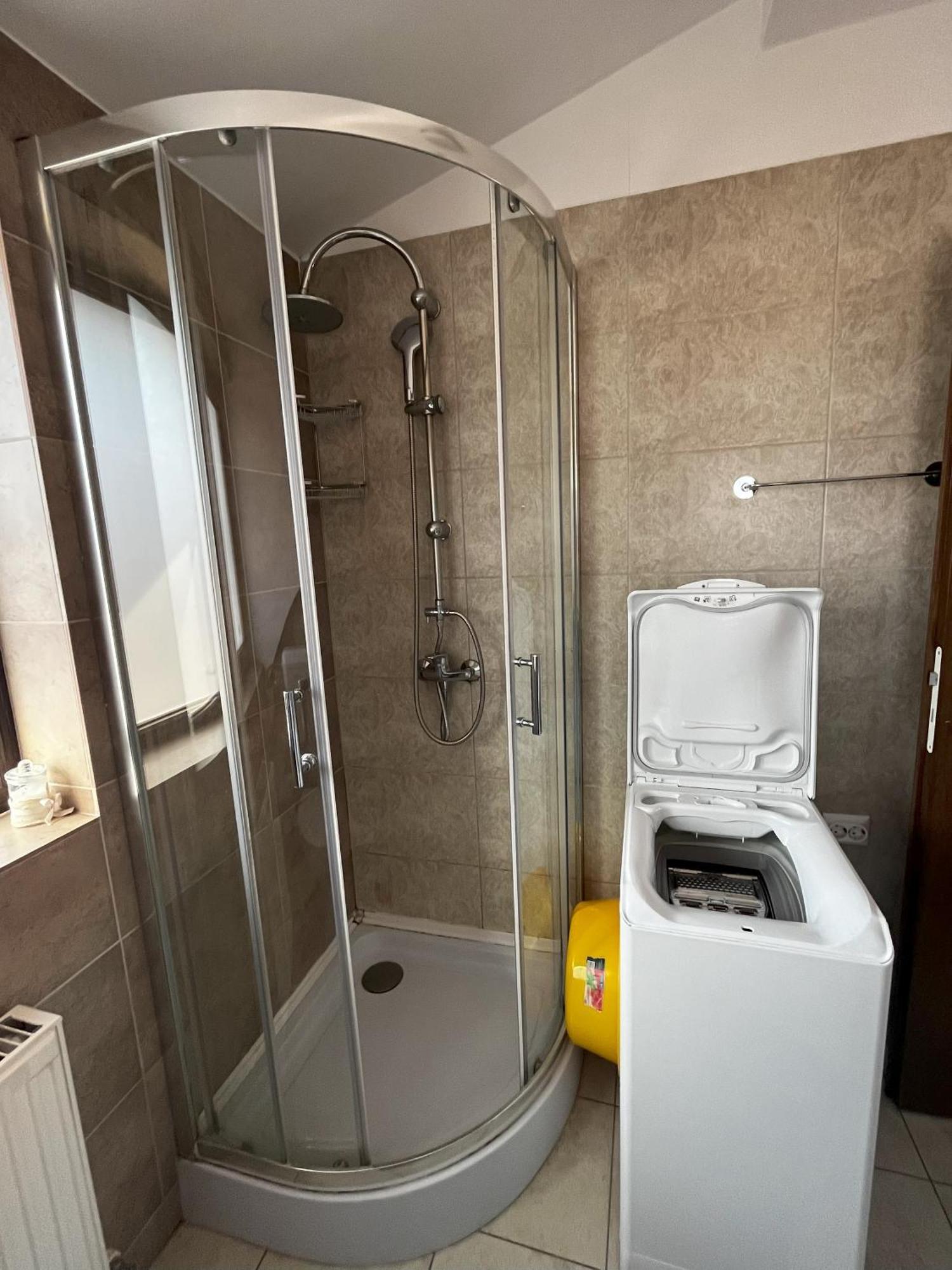 Apartament Modern Braşov Exteriör bild