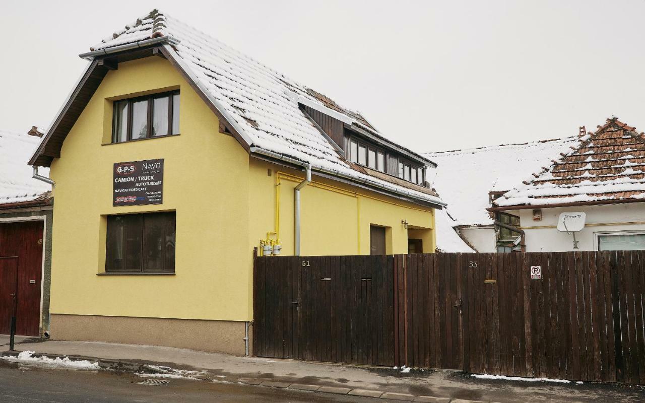 Apartament Modern Braşov Exteriör bild